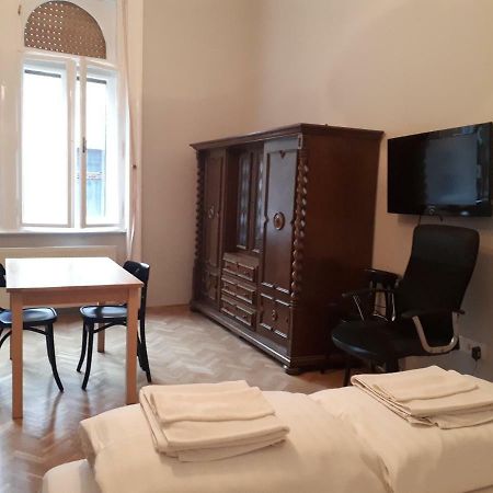 Dob15 Big Apartment Budapest Luaran gambar