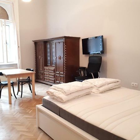 Dob15 Big Apartment Budapest Luaran gambar