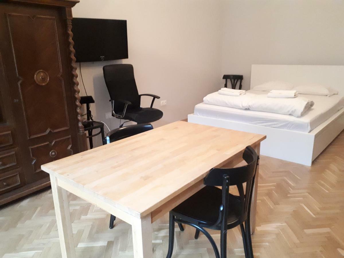Dob15 Big Apartment Budapest Luaran gambar